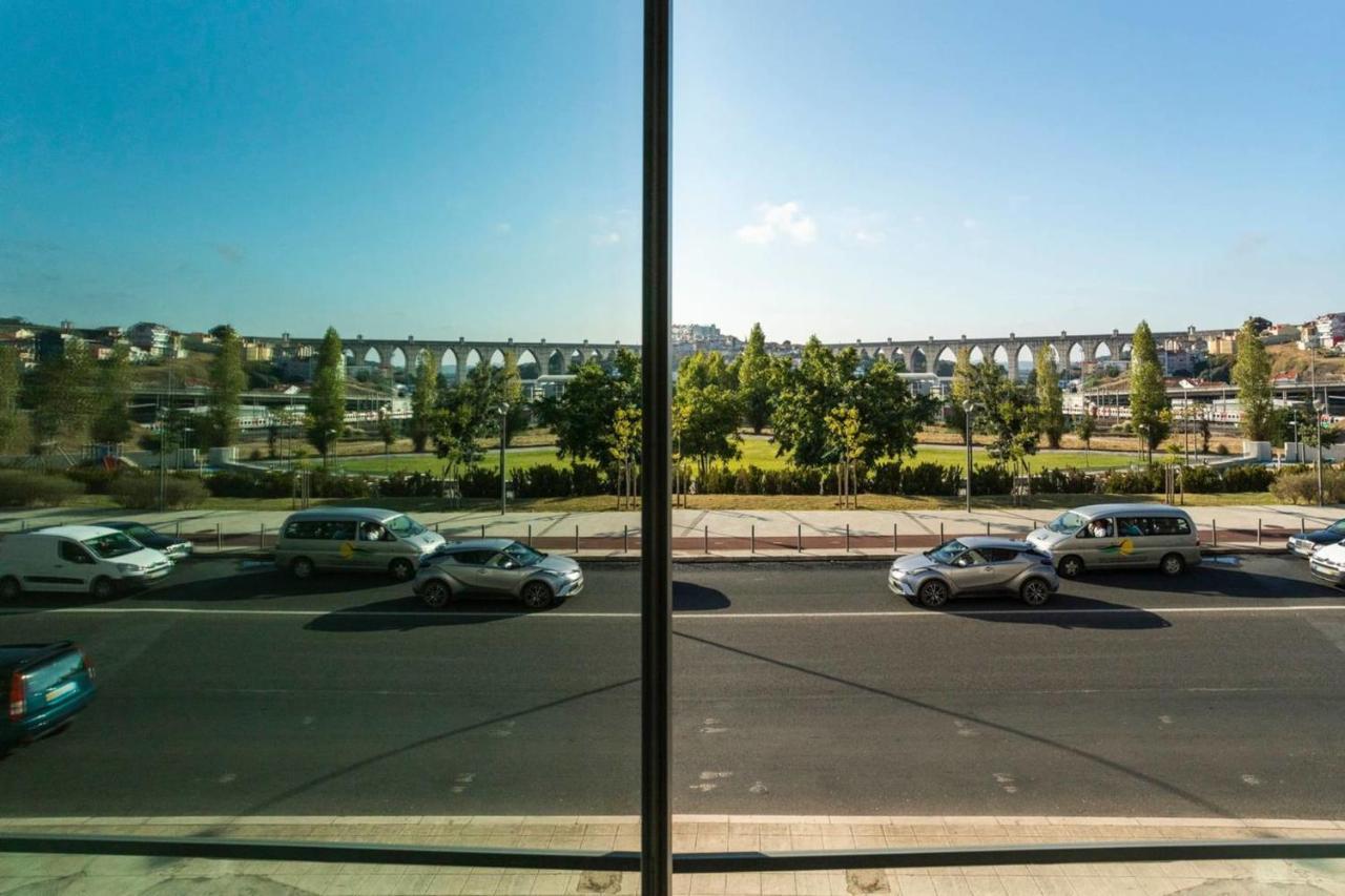 Guestready - Spacious Campolide Family Apt Fits 6 Lisbon Luaran gambar