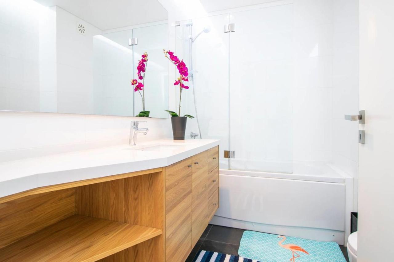 Guestready - Spacious Campolide Family Apt Fits 6 Lisbon Luaran gambar
